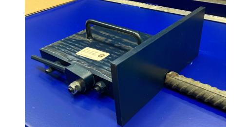 Vlakke aanslagmagneet met excenter en kopplaat